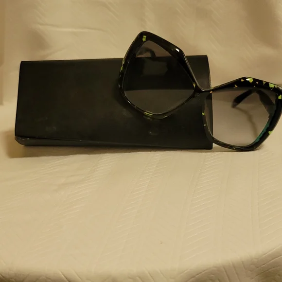 Fendi | Accessories | Authentic Fendi Sunglasses Rodo3ccwar  display picture 3